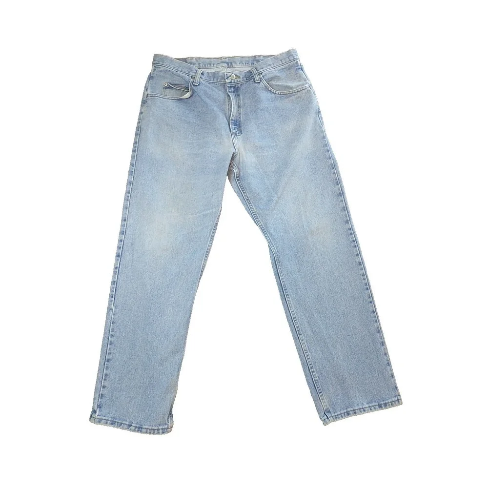 Wrangler Authentics Mens Light Wash Straight Leg Denim Jeans 34x29 976T1SB Blue